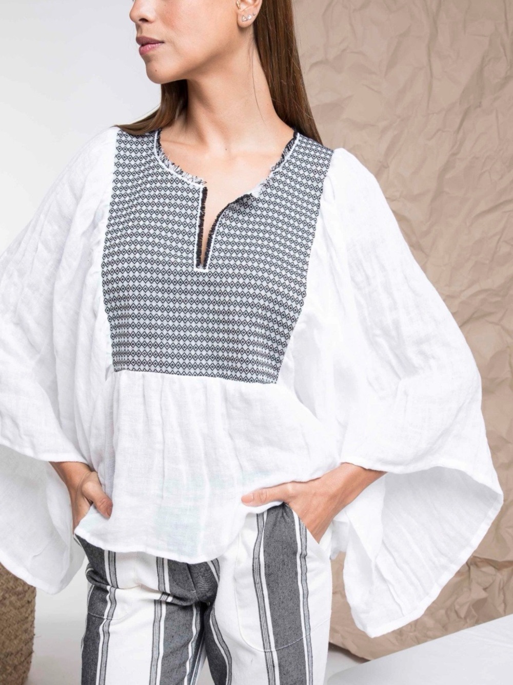 Nina Leuca Laura Black Linen Top